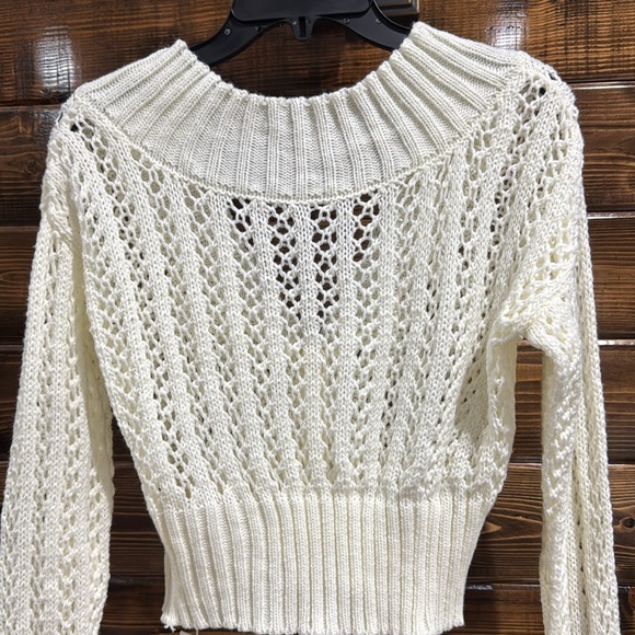 Commense Cropped Cardigan - Picture 9 of 11